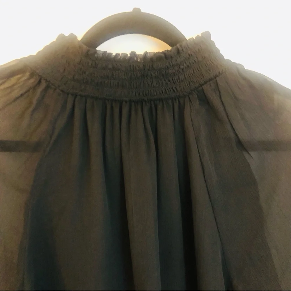 NWT Joie Limited Edition Ladies Long Sleeve Smocked Blouse. MRSP $278.00 - Picture 6 of 16